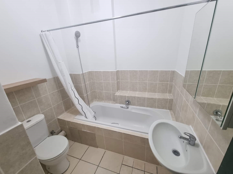 To Let 2 Bedroom Property for Rent in Observatory Western Cape